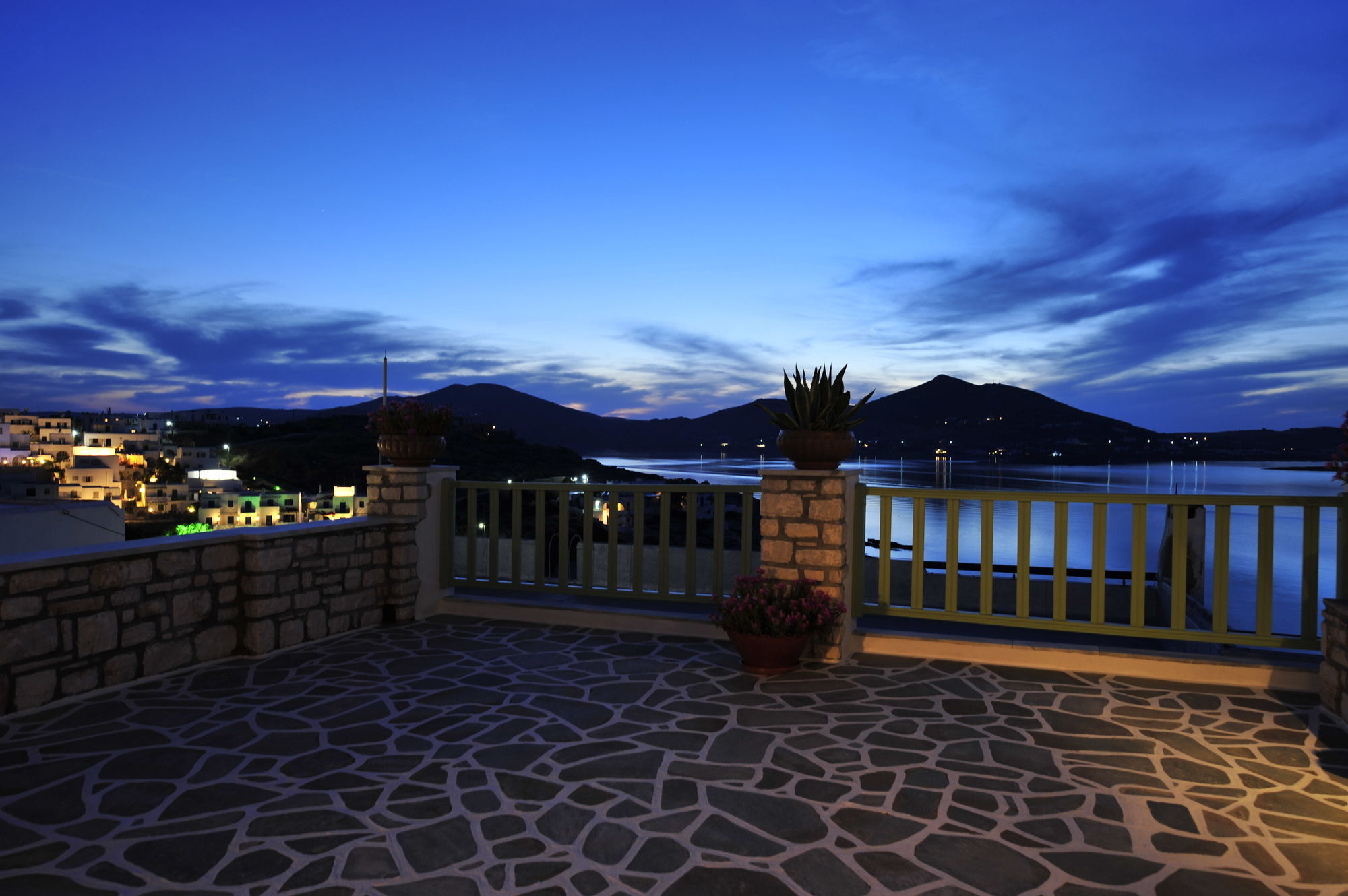 Villa Isabella Науса Екстер'єр фото